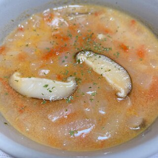 簡単☆新玉ねぎと冷凍トマトのスープ